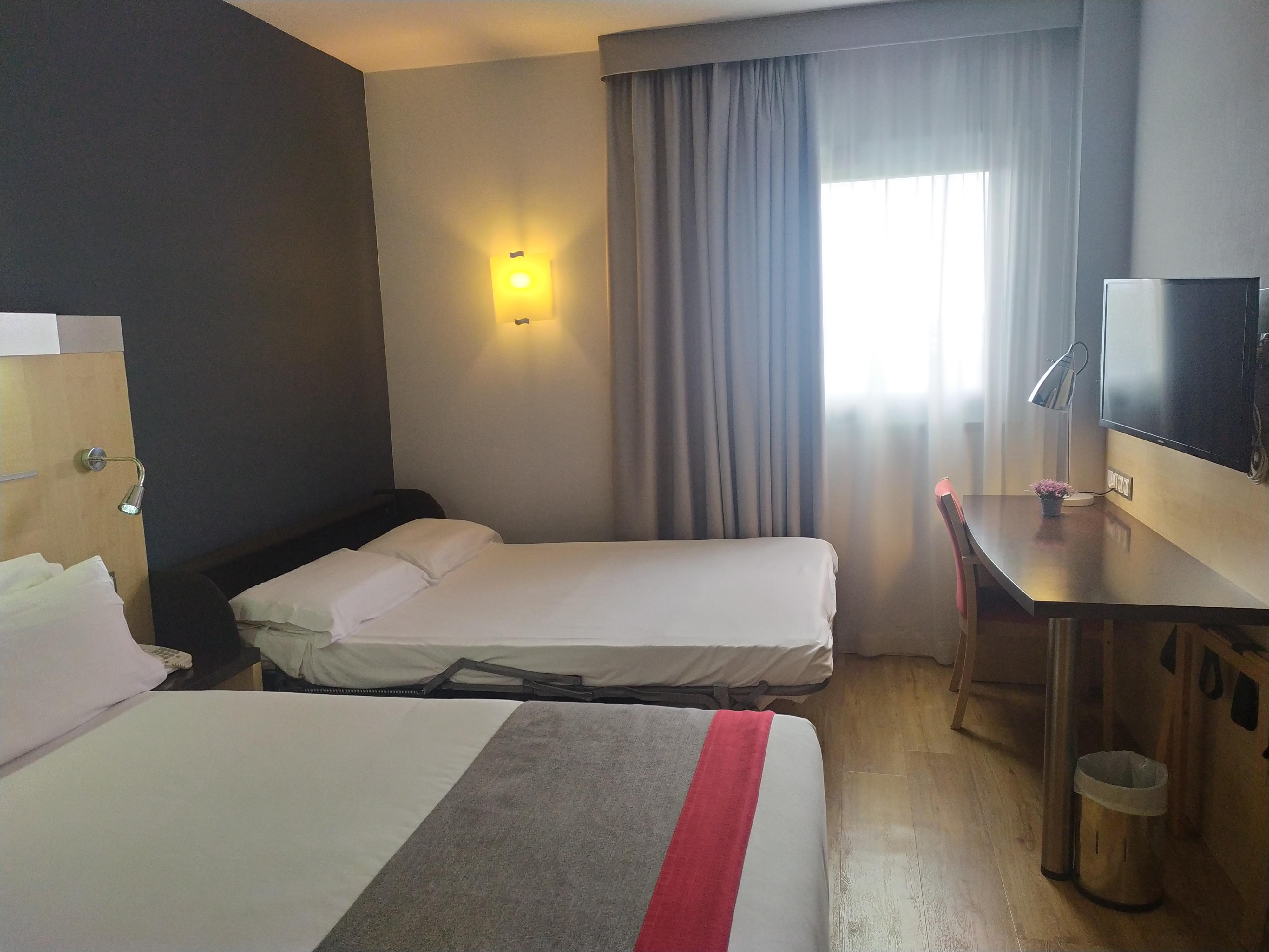 Holiday Inn Express Madrid-Getafe By Ihg Экстерьер фото