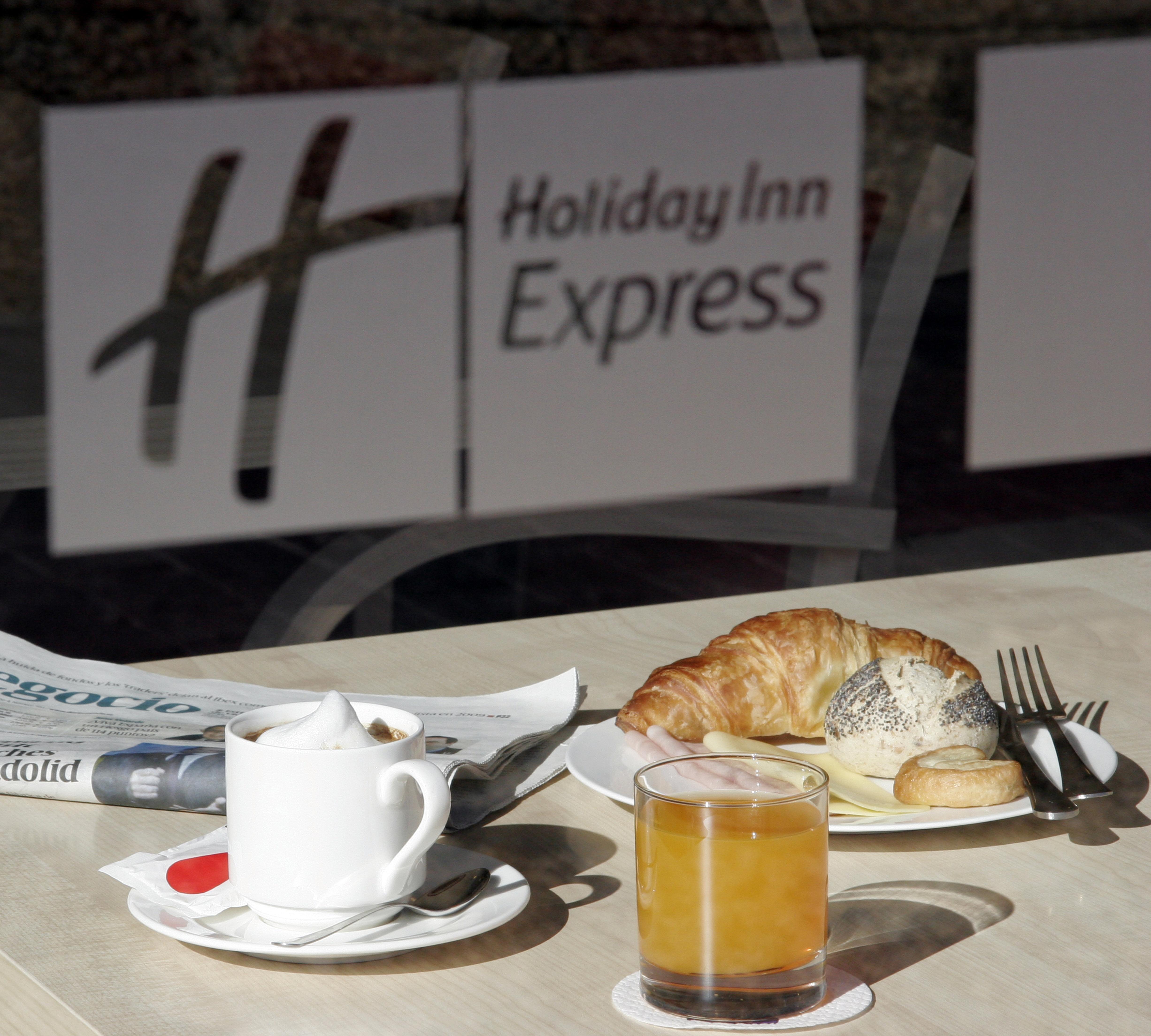 Holiday Inn Express Madrid-Getafe By Ihg Экстерьер фото