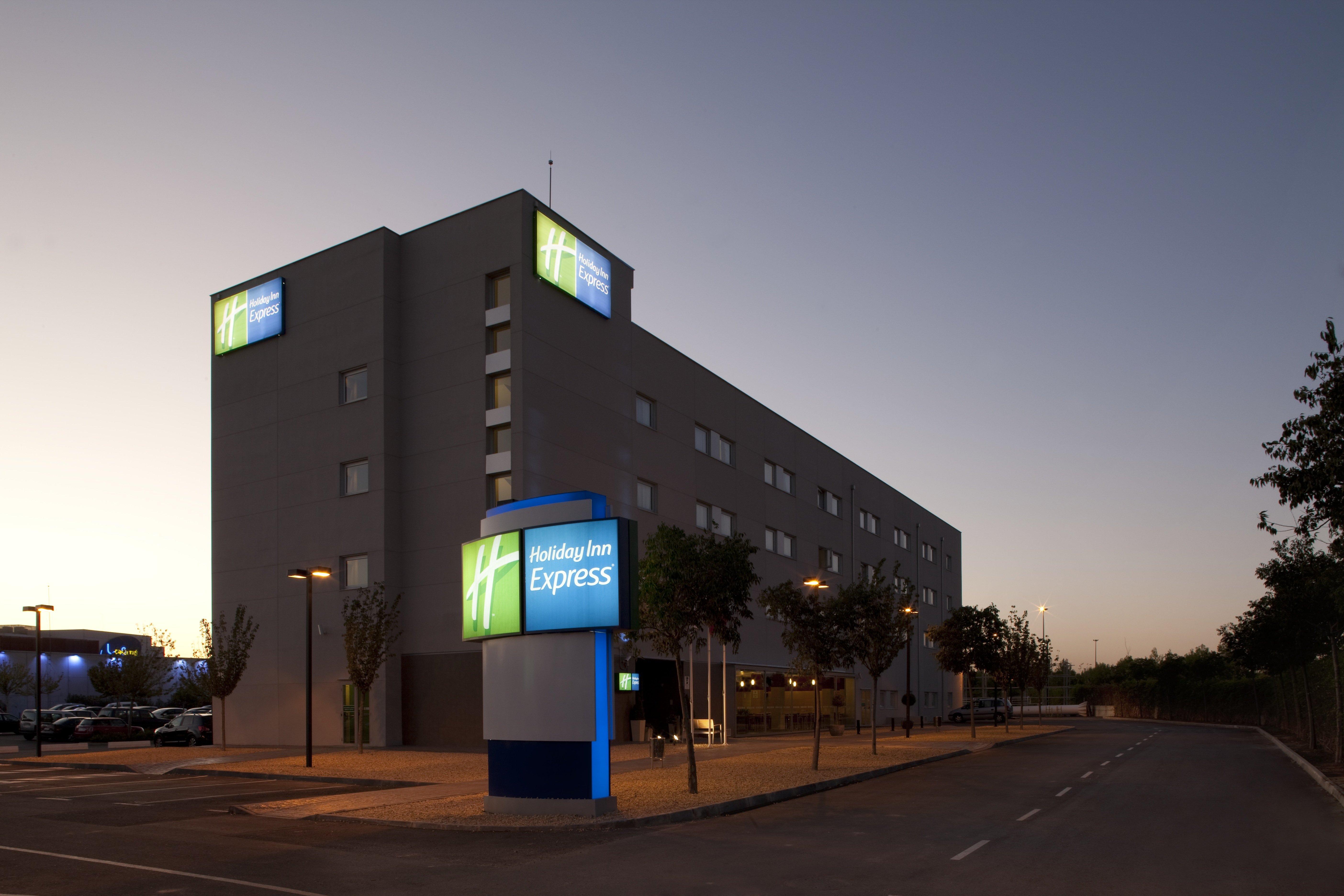 Holiday Inn Express Madrid-Getafe By Ihg Экстерьер фото