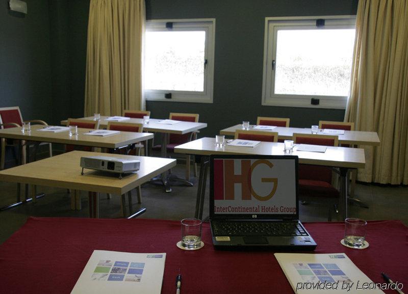 Holiday Inn Express Madrid-Getafe By Ihg Удобства фото