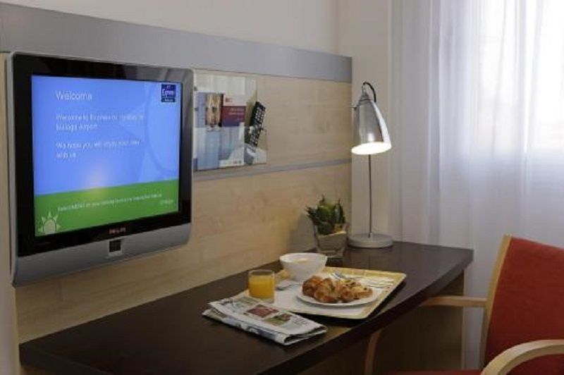 Holiday Inn Express Madrid-Getafe By Ihg Экстерьер фото